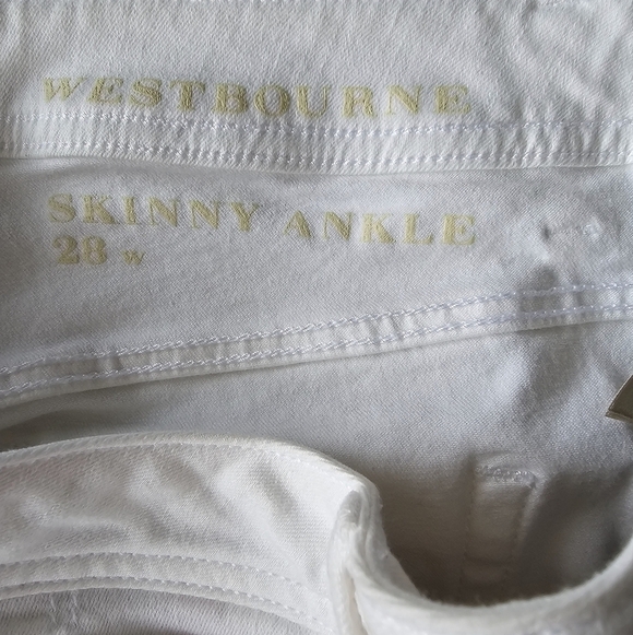 Burberry Brit Skinny leg Mid-rise Zip Closure five pockets white jeans. Size 28. - Picture 8 of 8